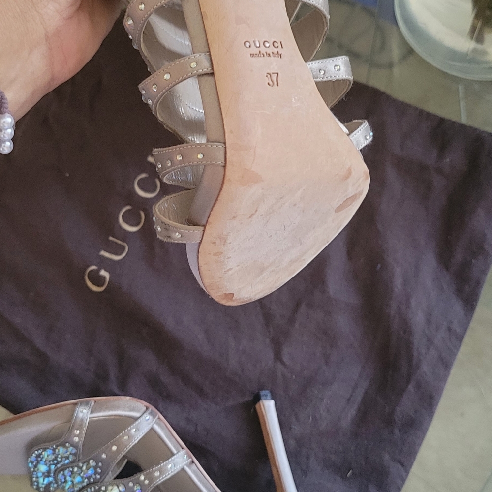 Gucci heels satin fabric and Swarovski - Picture 7 of 7
